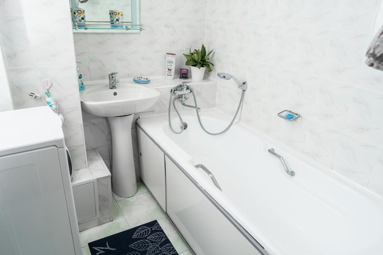 Золотой Квадрат 60 Кв2 Apartment Almaty Exterior photo