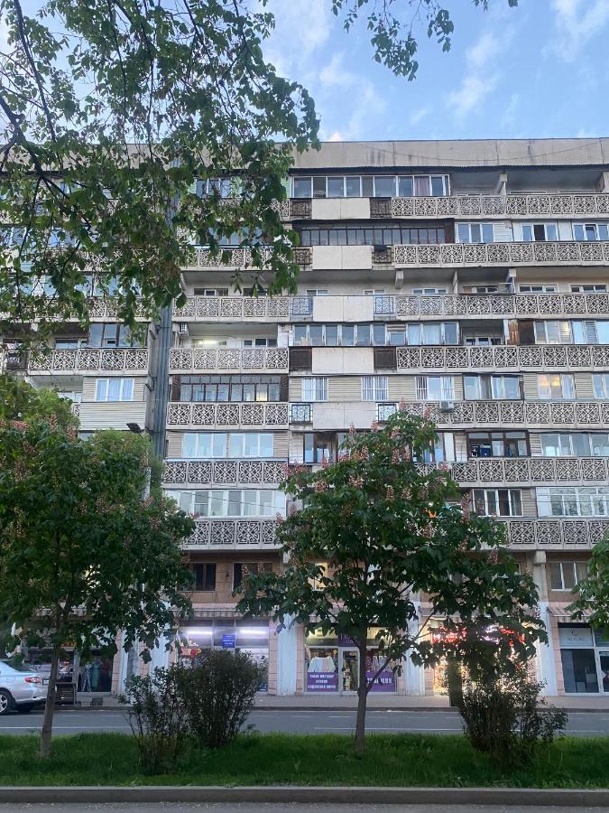 Золотой Квадрат 60 Кв2 Apartment Almaty Exterior photo