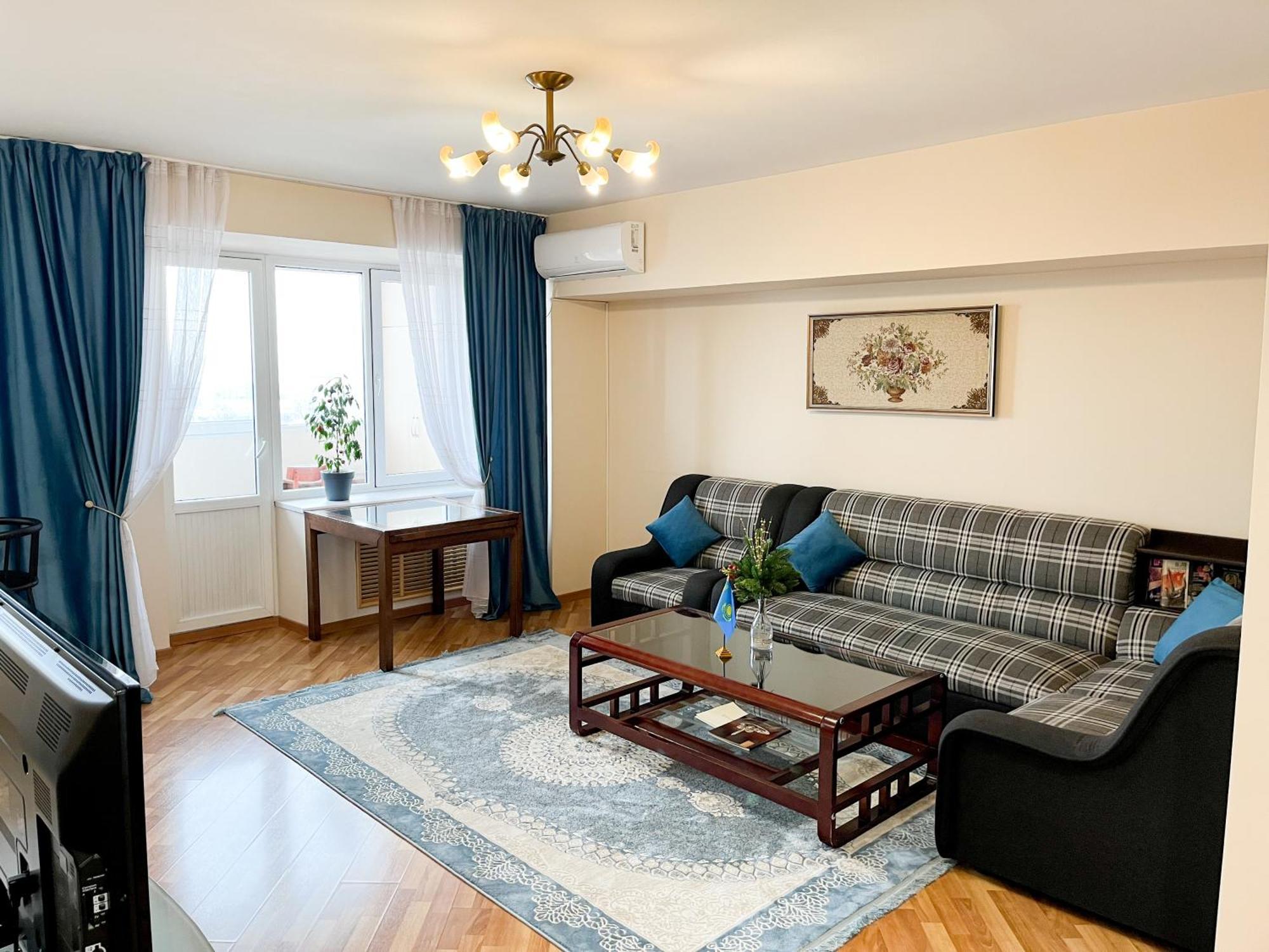Золотой Квадрат 60 Кв2 Apartment Almaty Exterior photo